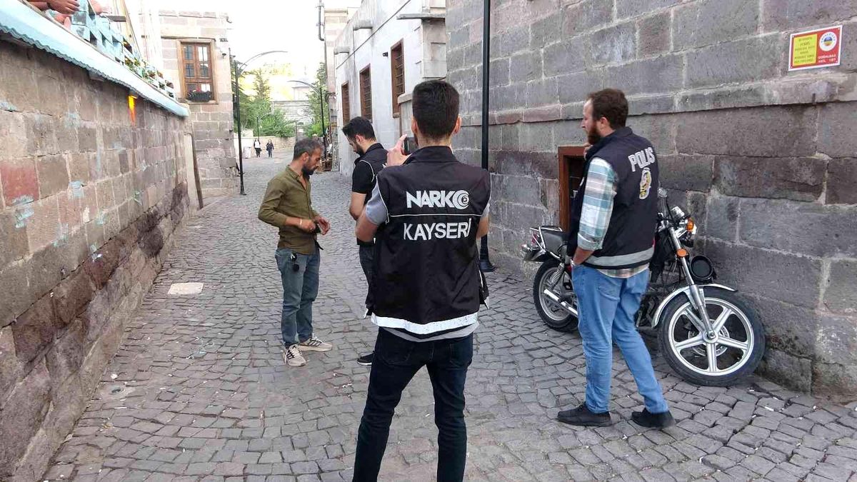 Narkotik denetimlere ara vermiyor