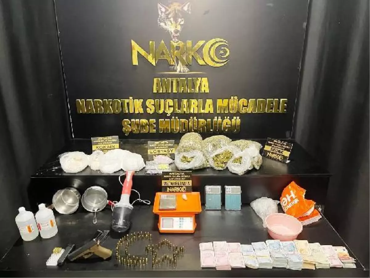 Polisten 'kökünü kurut' operasyonu: 32 gözaltı