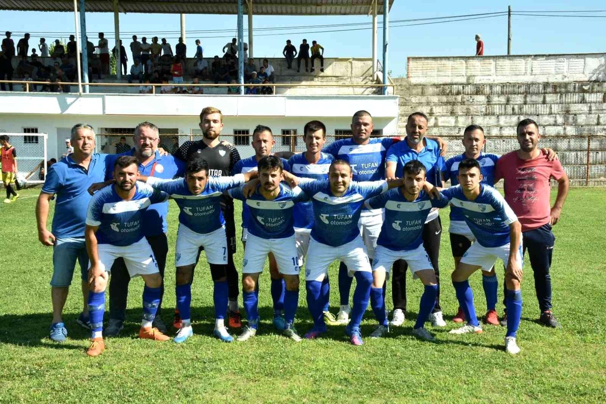 Salihli Adalaspor\'da 1. Amatör Küme sevinci