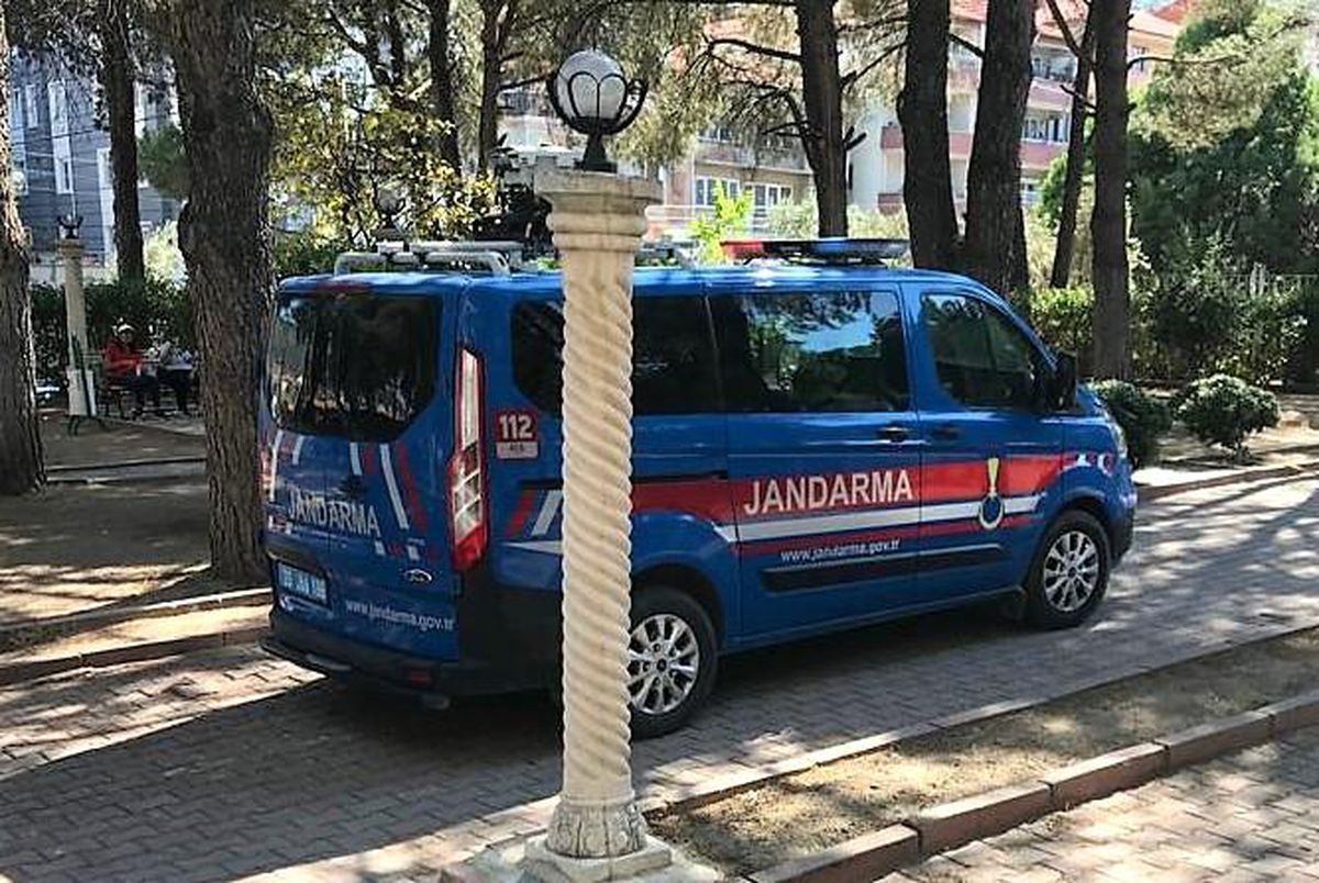 Uyuşturucuyla yakalanan 4 şüpheliden biri tutuklandı