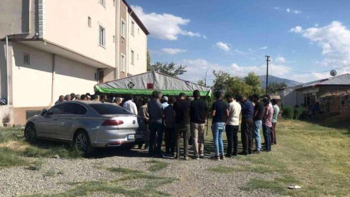2 atlı sırra kadem bastı! Hayvanları çalmaya gelen hırsızlar kendilerine direnen çobanı katletti