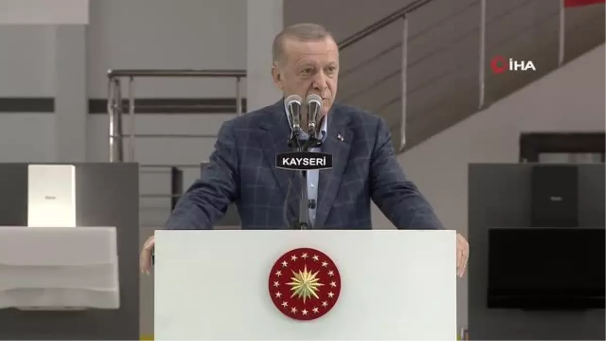 Erdoğan: "2022 Temmuz ayından itibaren uygulanacak asgari ücreti 5 bin 500 olarak belirledik. Yılbaşında bu tabloyu yeniden değerlendireceğiz"