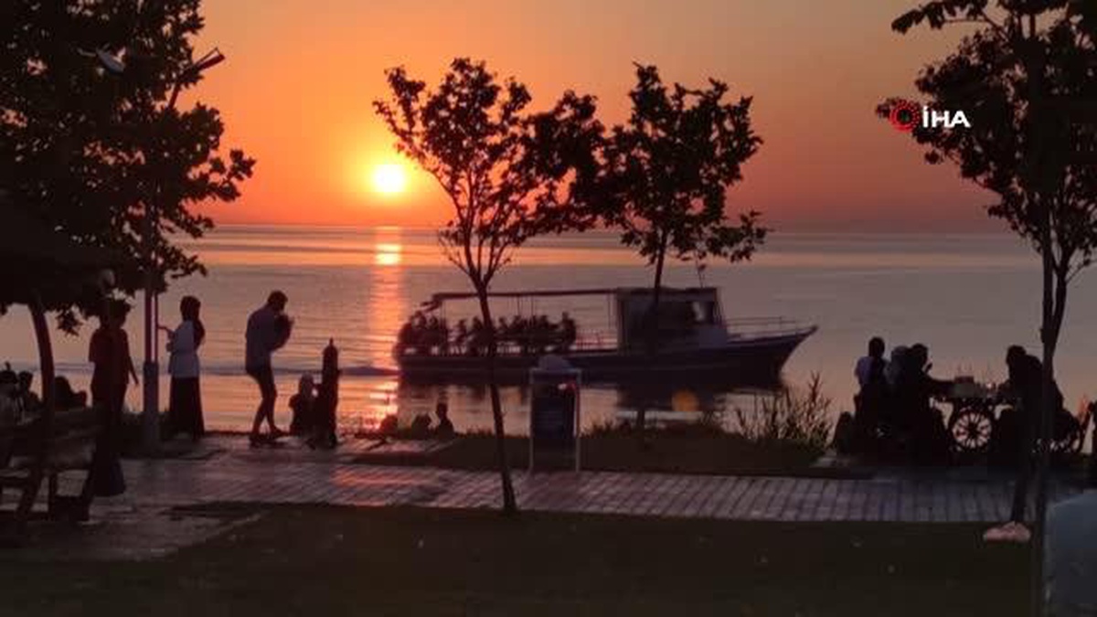 Erek Dağı\'nda mest eden gün batımı manzarası