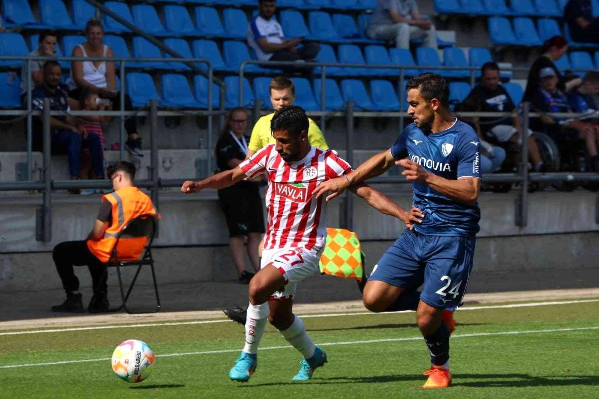 FT Antalyaspor, hazırlık maçında Bochum\'a 6-2 mağlup oldu