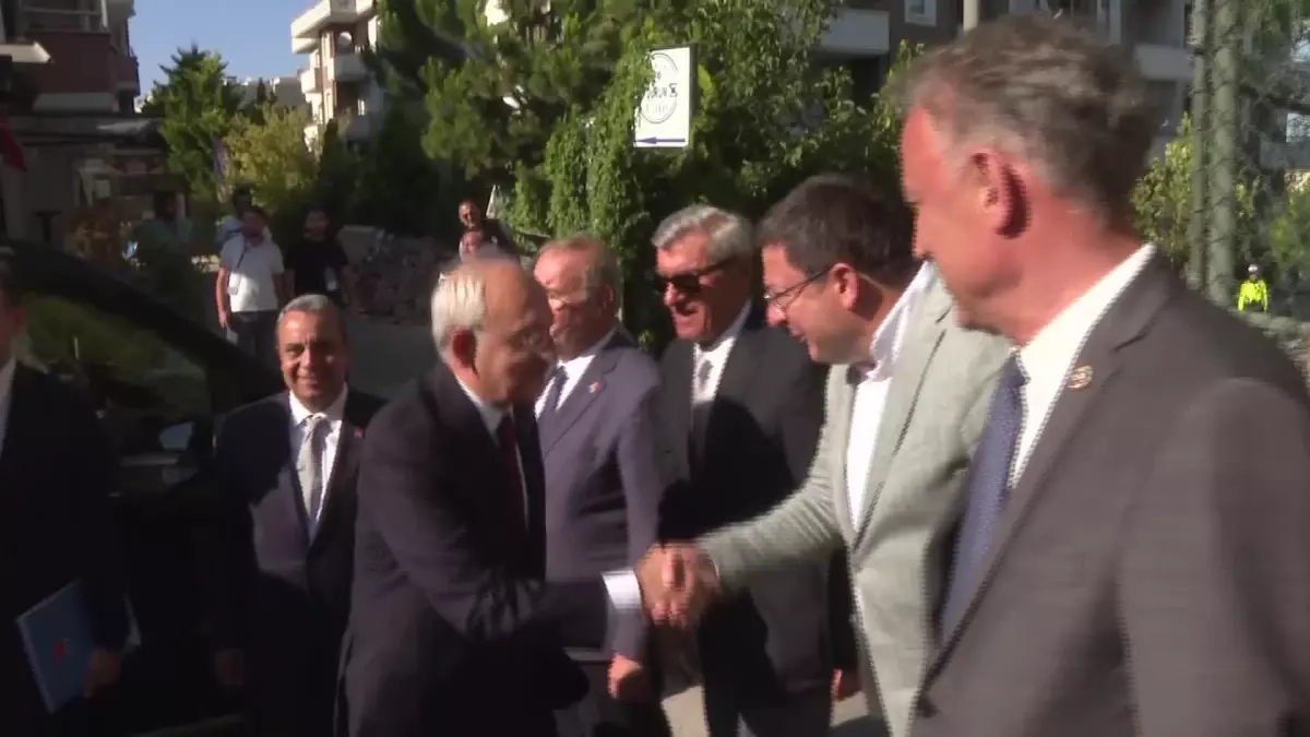 Kılıçdaroğlu, Bursa\'da Rumeli - Balkan Kökenli Vatandaşlar ile Bir Araya Geldi