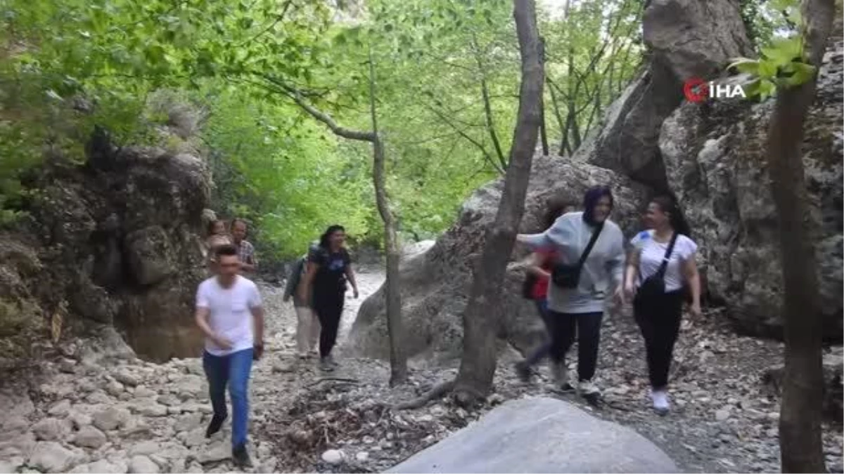 Şehzadeler Kaymakamı ve ilçe kurum müdürleri Spil gezisinde buluştu