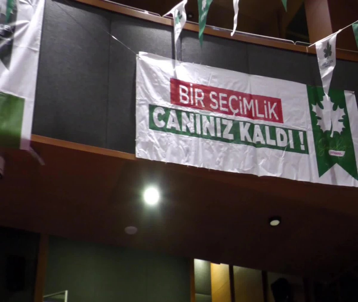 Ahmet Davutoğlu: "6\'lı Masa Üzerinden Türkiye\'deki Kutuplaşmayı Bitirelim İstedik"