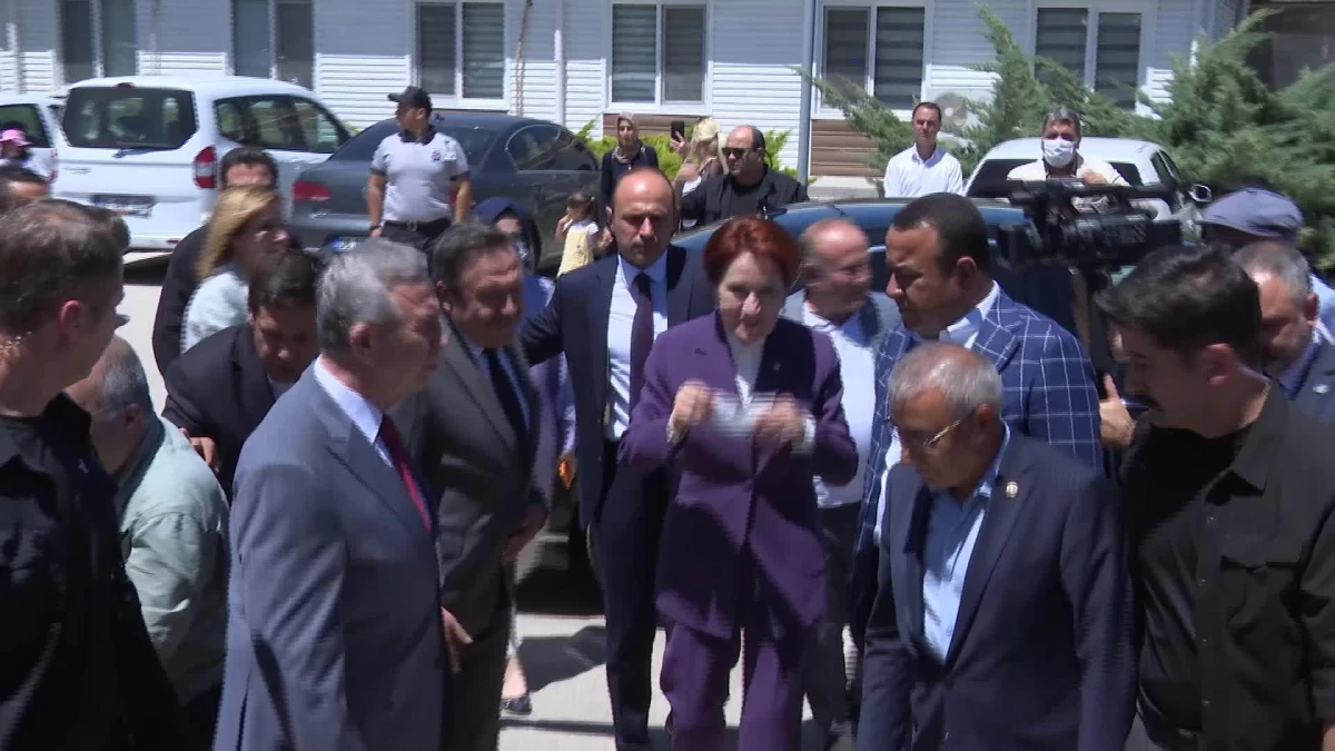 Akşener: "Niye Atatürk\'e Bu Kadar Derin Bir Alerji Duyduklarını Anlamış Oldum. Burada, O Vizyona Ulaşamamanın Getirdiği Ağır Bir Travmatik Kıskançlık...