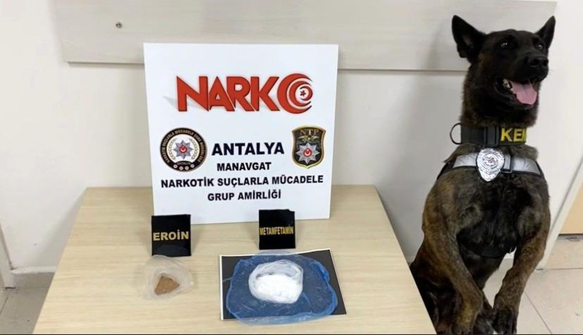 Antalya\'da uyuşturucu operasyonu: 3 gözaltı