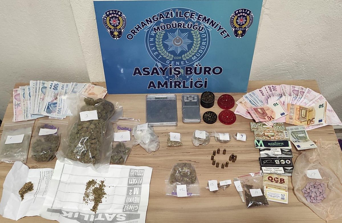 Bursa\'da uyuşturucu operasyonunda yakalanan 3 zanlı tutuklandı