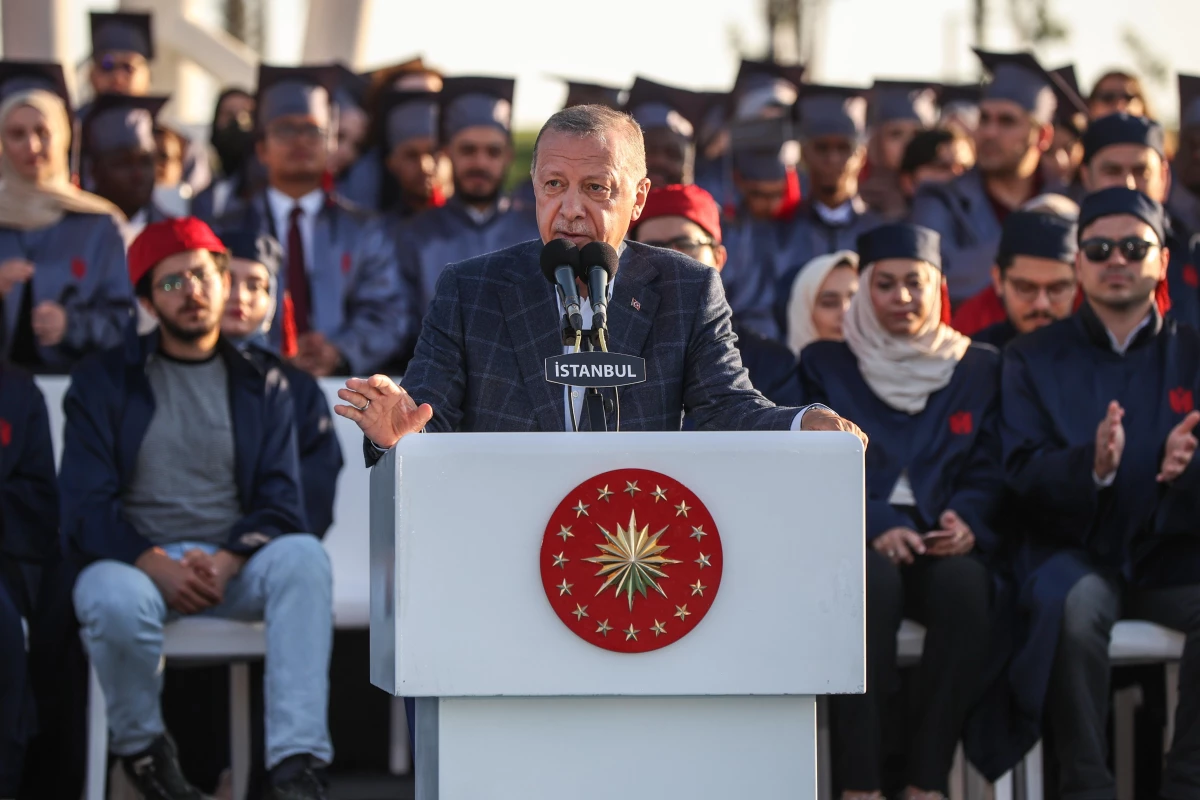 Cumhurbaşkanı Erdoğan, İbn Haldun Üniversitesinin mezuniyet töreninde konuştu: (1)