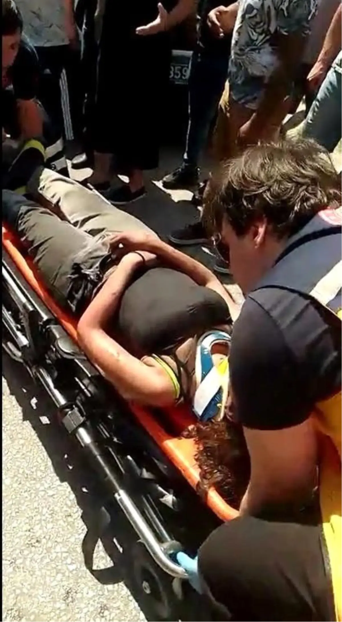 Edirne\'de otobüs motorunda 2 göçmen yakalandı