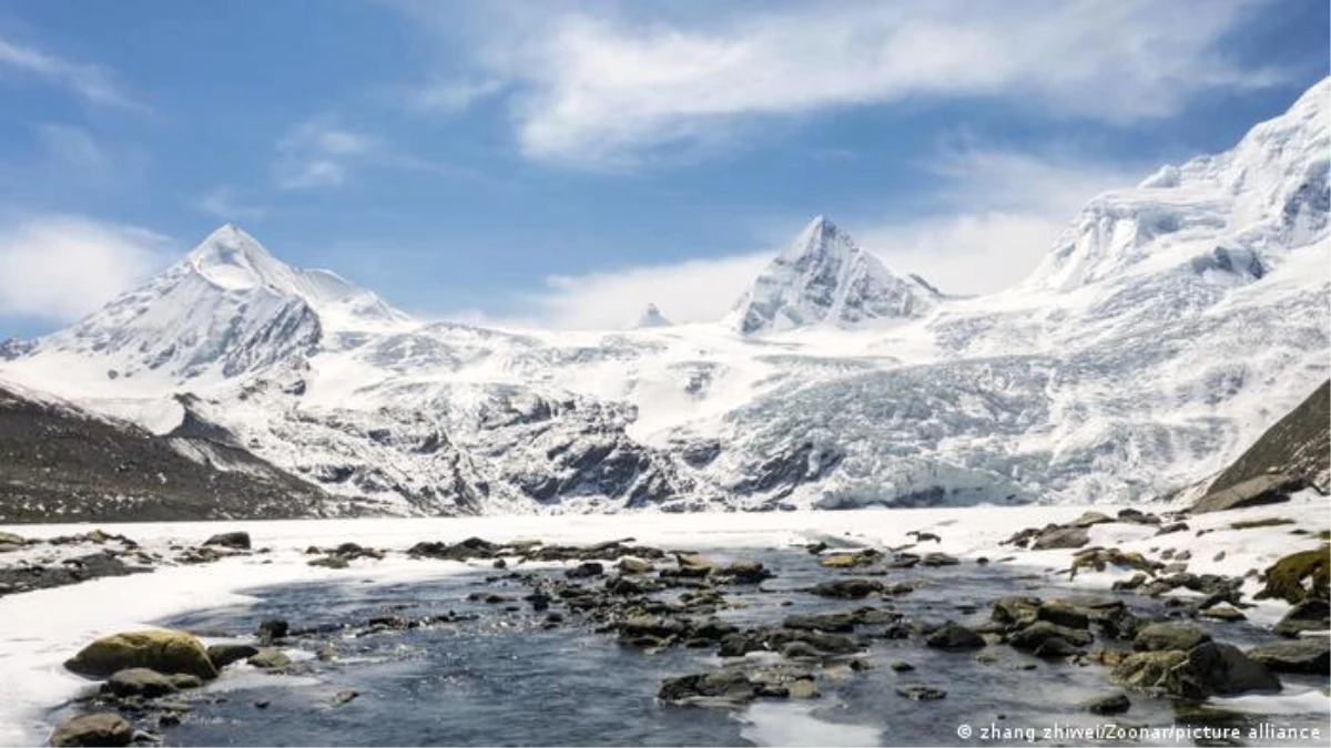 Küresel ısınma: Himalayalar\'da buzul ölümleri