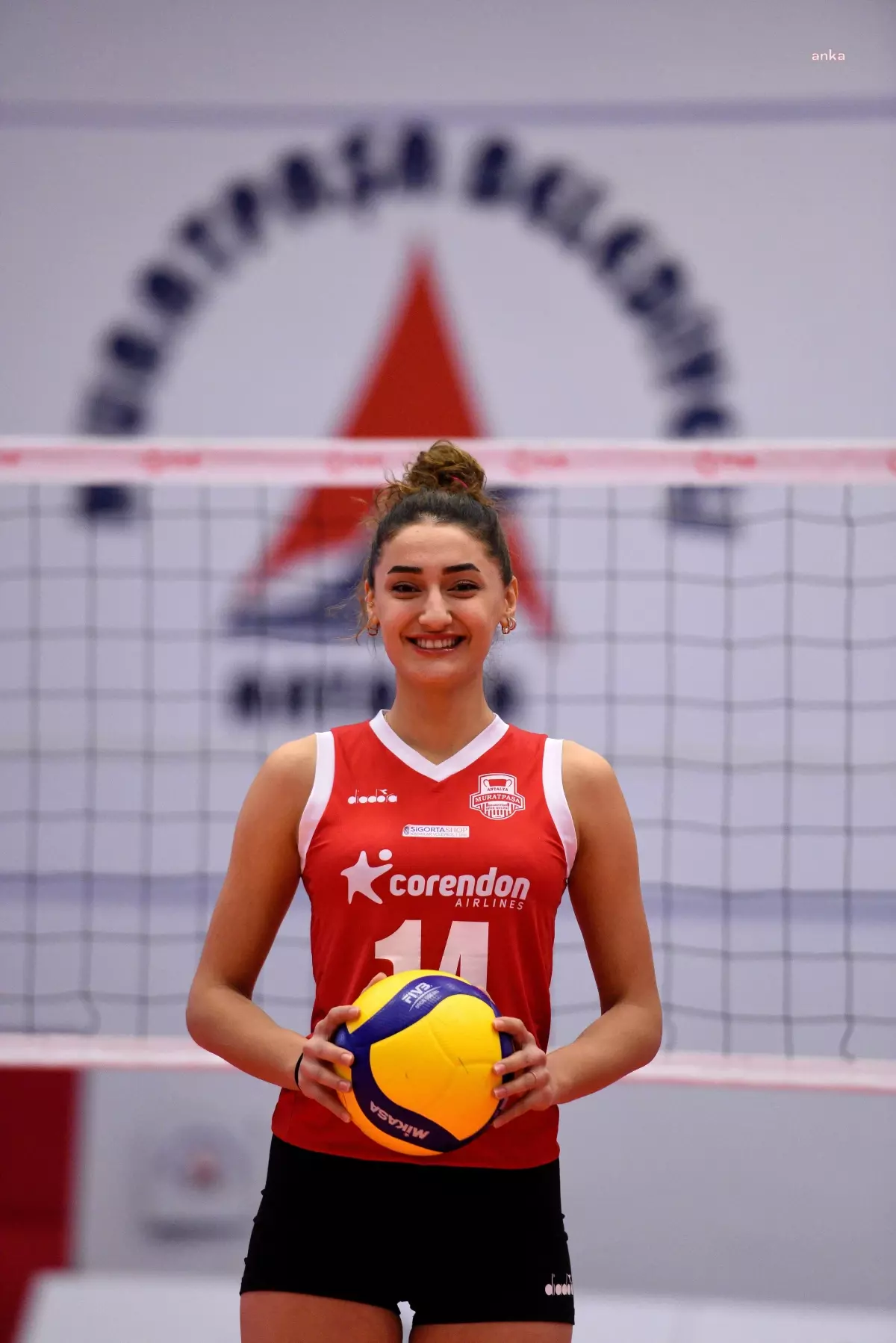 Muratpaşa Belediyespor Kadın Voleybol Takımı Yeni Sezona Hazırlanıyor