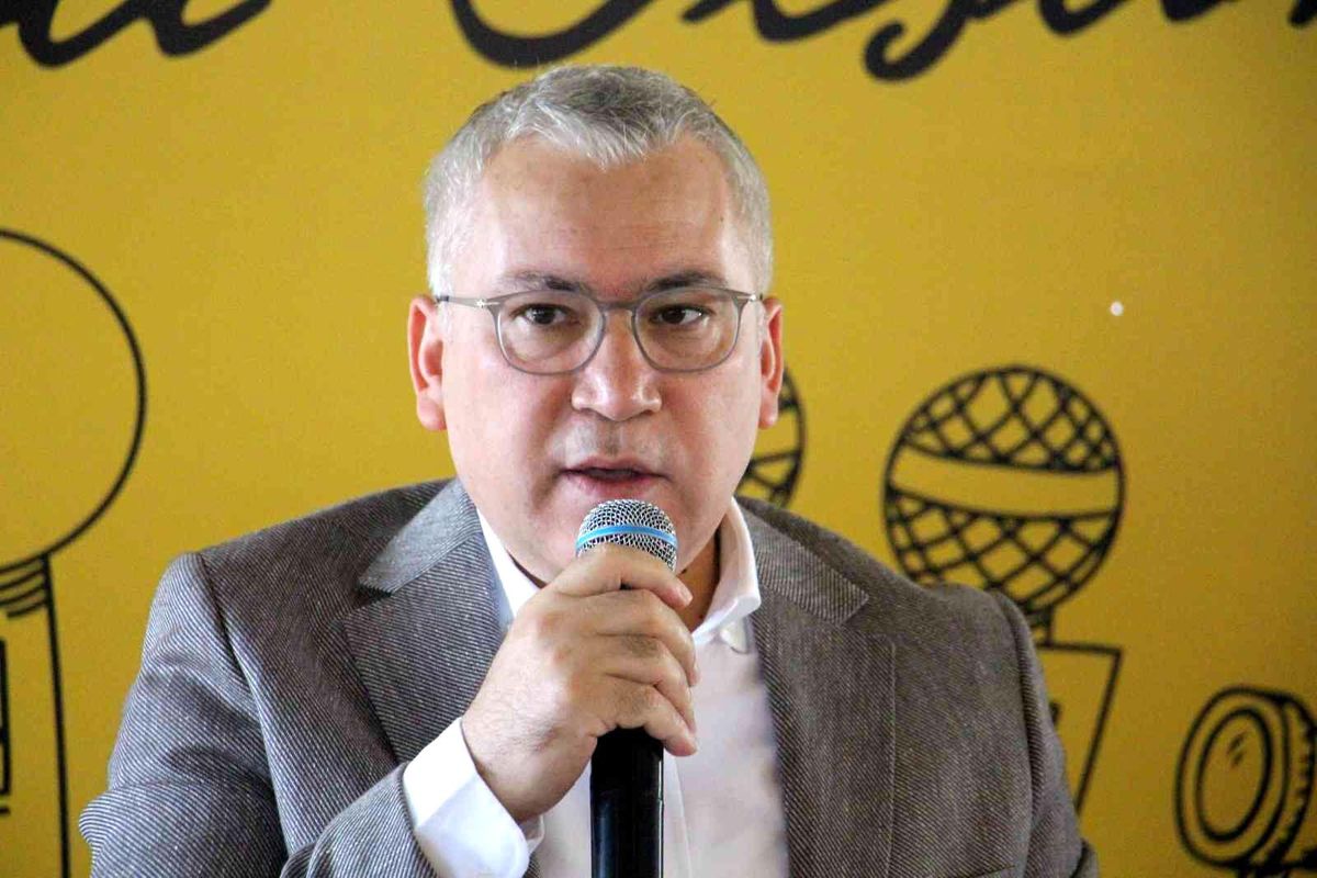 Vali Şimşek gazetecilerin24 Temmuz Gazeteciler ve Basın Bayramını kutladı