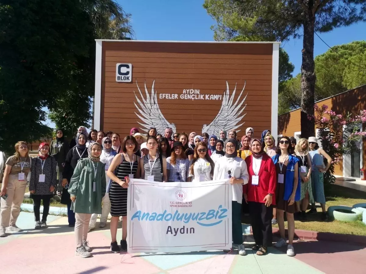 Afyonlu gençler Aydın\'a misafir oldu