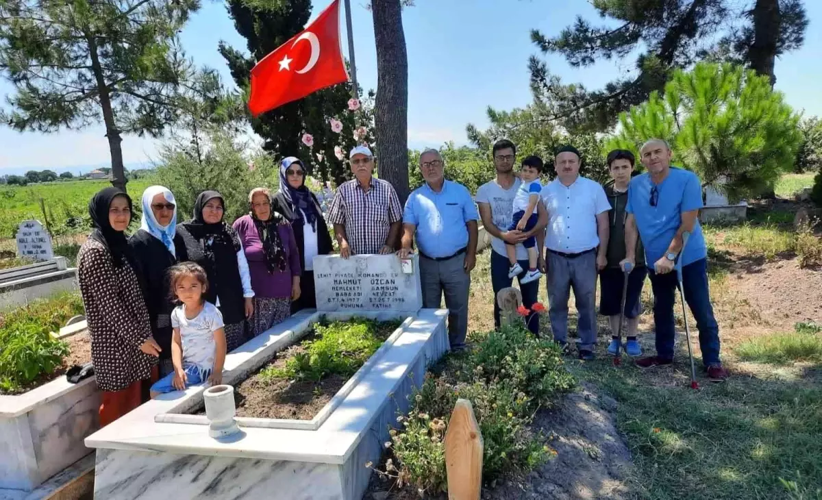 Bafralı şehitler kabirleri başında anıldı