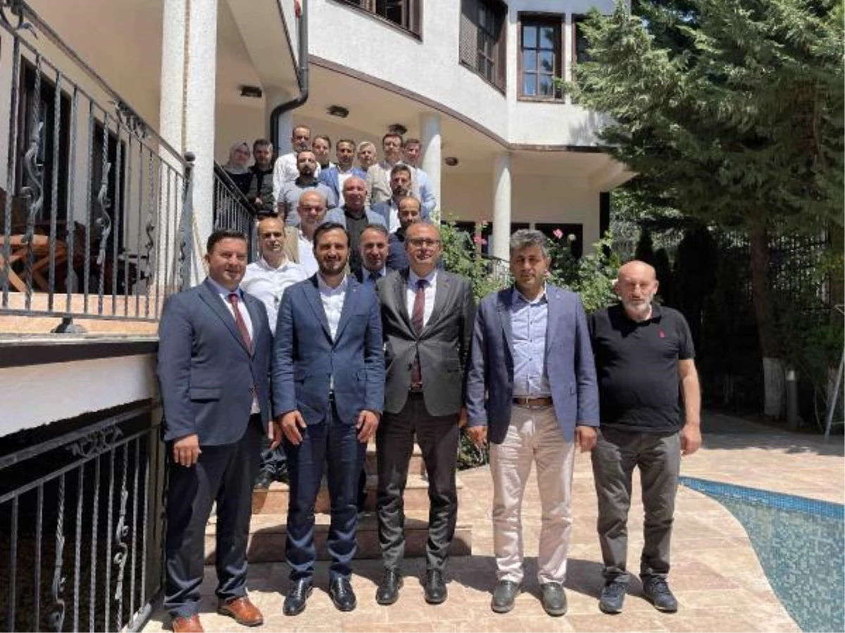Bağcılar Belediye Başkanı Özdemir\'den Kosova\'ya ziyaret