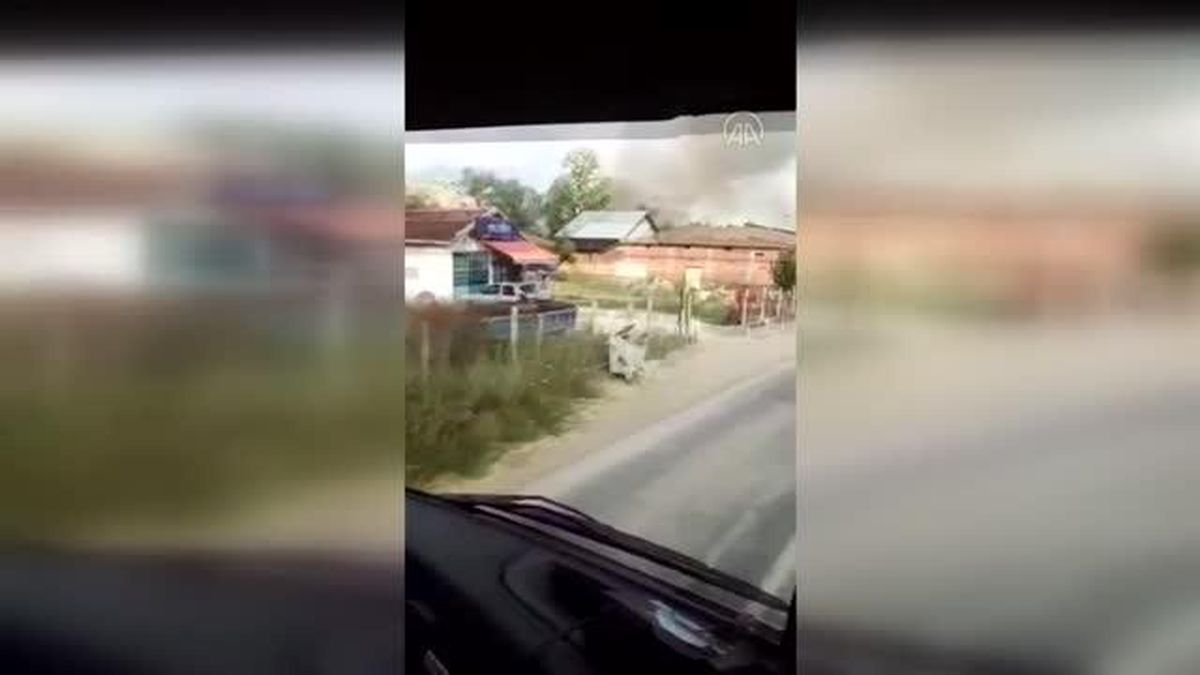 Tokat'ta buğday ekili tarlada çıkan yangın söndürüldü