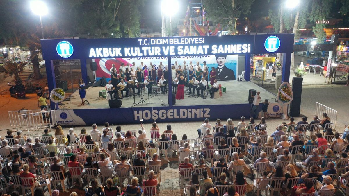 Didim Akbük\'te Yaz Konseri