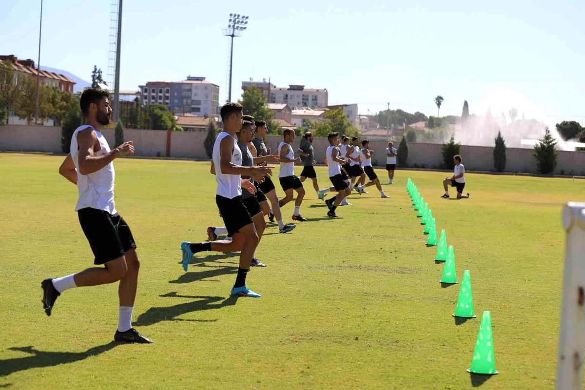Nazilli Belediyespor çalışmalara yeniden başladı