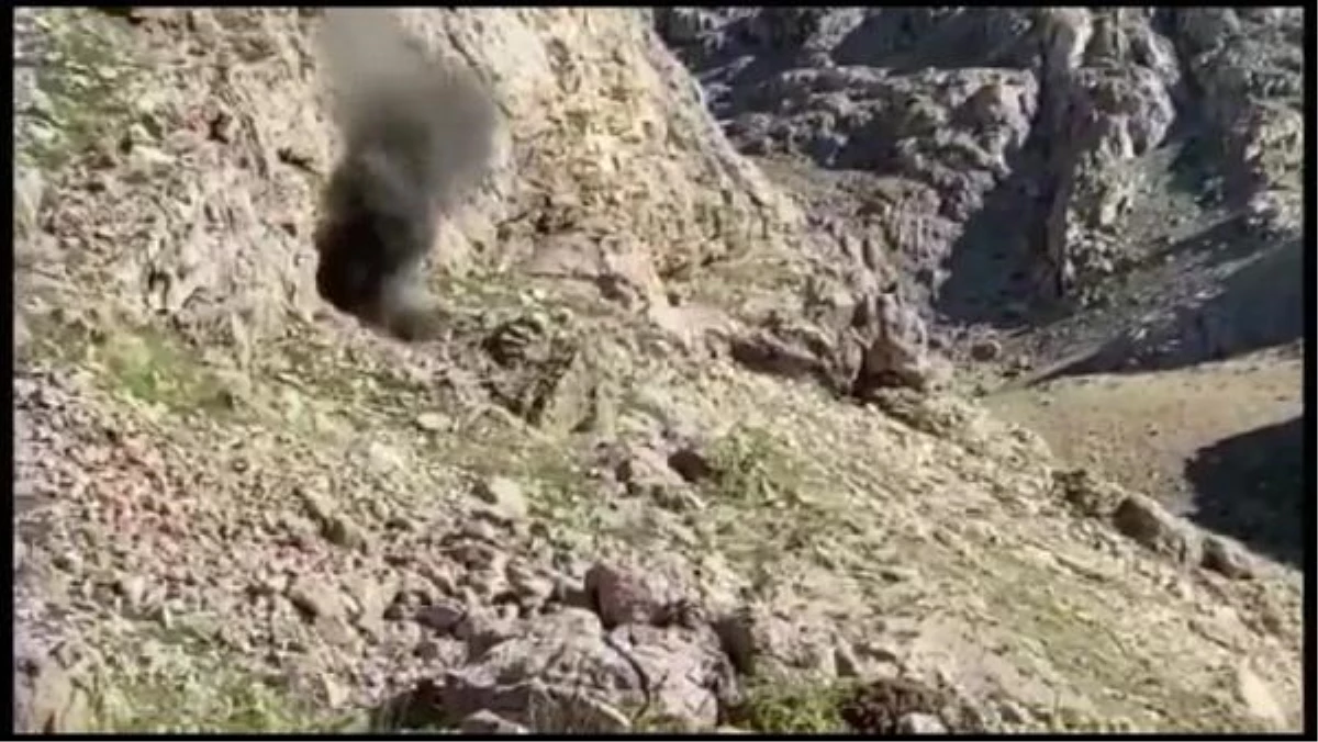 PKK\'lı teröristlerin kullandığı 4 katlı mağara imha edildi