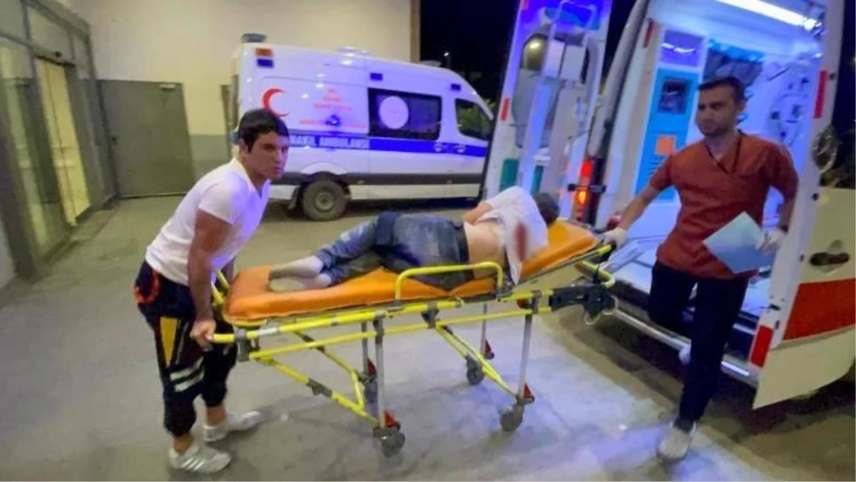 Adana\'da sırtından bıçaklanan kişi ağır yaralandı