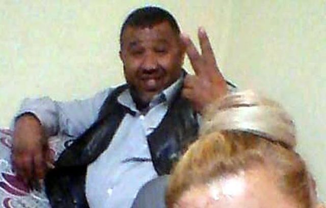 16 yaşındaki genç, annesinin dini nikahlı eşini 30 bıçak darbesiyle öldürdü 16 yaşındaki genç, annesinin dini nikahlı eşini 30 bıçak darbesiyle öldürdü