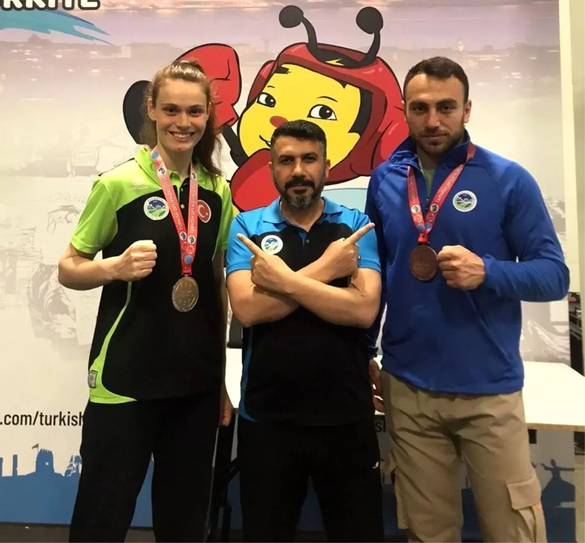 Büyükşehir Kick Boks\'cuları Avrupa yolcusu