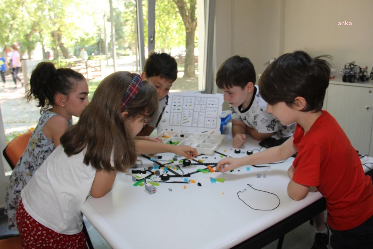 Çankaya Belediyesi Çocuk Teknoloji Evi\'nde Yaz Okulu Başladı