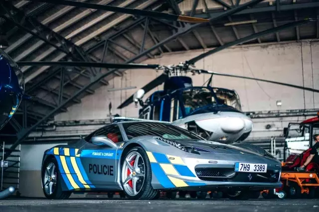 El konulan Ferrari polis aracı oldu! Maliyeti 12 bin euro