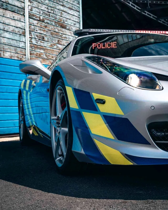 El konulan Ferrari polis aracı oldu! Maliyeti 12 bin euro