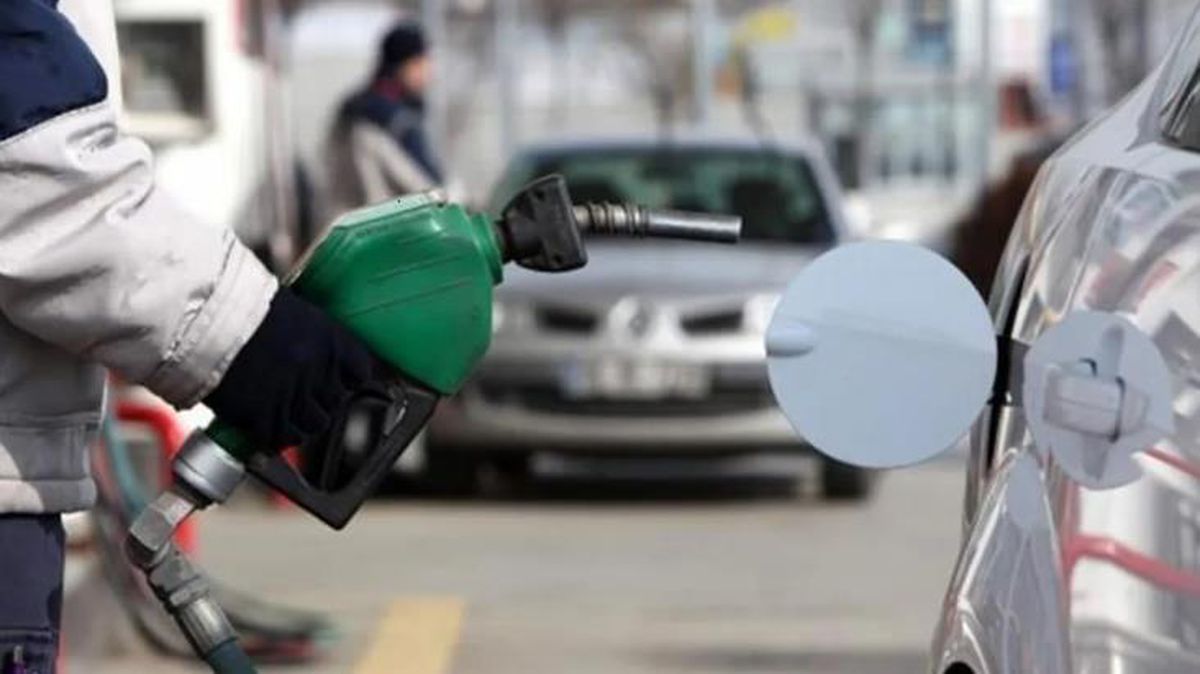 Denizli\'de minibüste 3 ton kaçak akaryakıt ele geçirildi