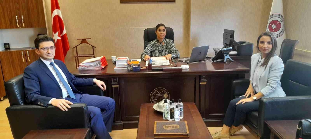 Malazgirt\'te cumhuriyet savcılar görevlerine başladı