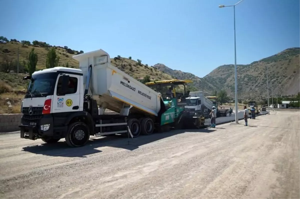 Melikgazi\'de yeni bağlantı yolları ile ulaşımda alternatifler artıyor