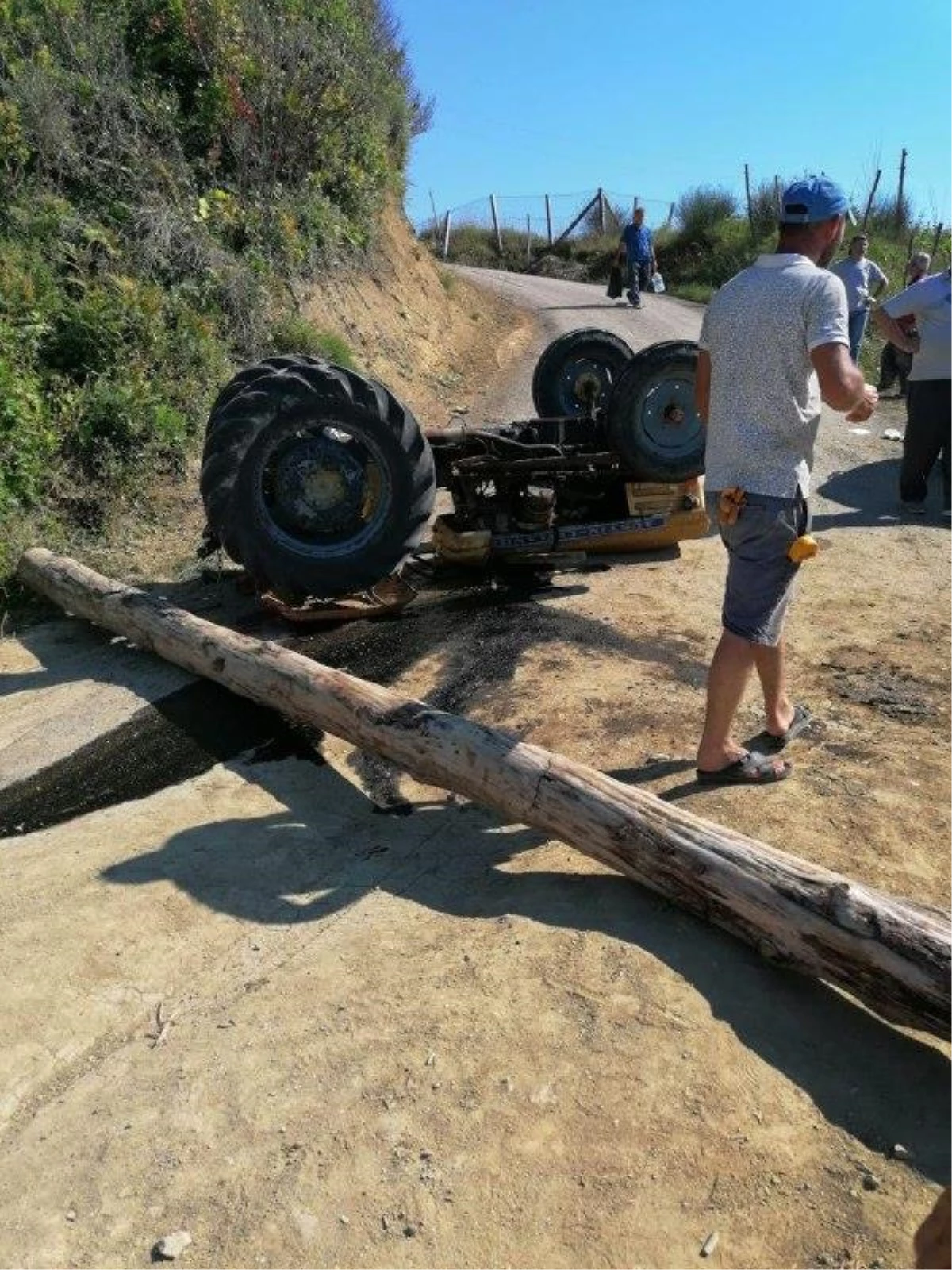 Sinop\'ta devrilen traktörün altında kalan sürücü öldü
