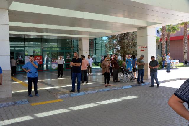 Son Dakika: Kahramanmaraş'ta 4,4 büyüklüğünde deprem Son Dakika: Kahramanmaraş'ta 4,4 büyüklüğünde deprem
