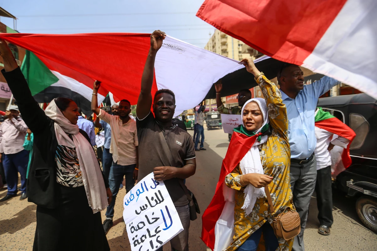 Sudan\'da kabile çatışmaları kaynaklı şiddet olayları protesto edildi