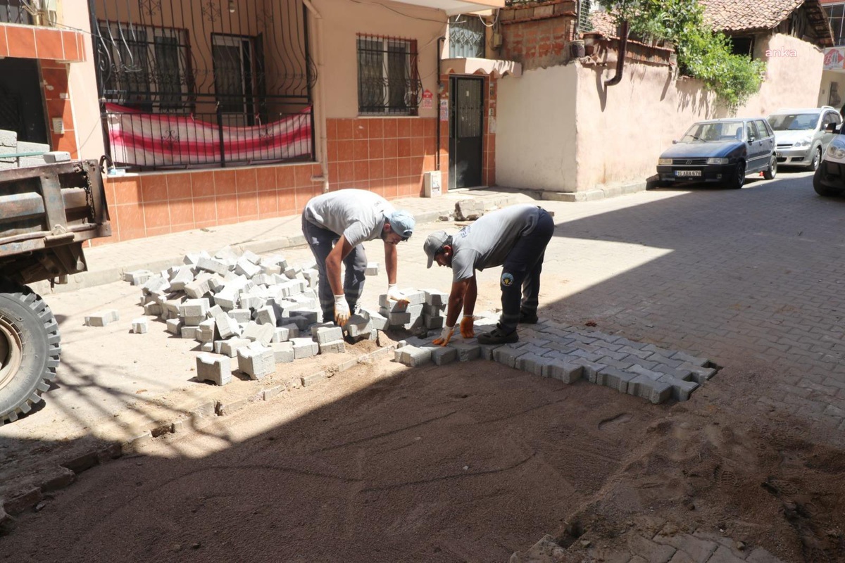 Turgutlu Belediyesi Parke ve Asfalt Çalışmalarına Devam Ediyor