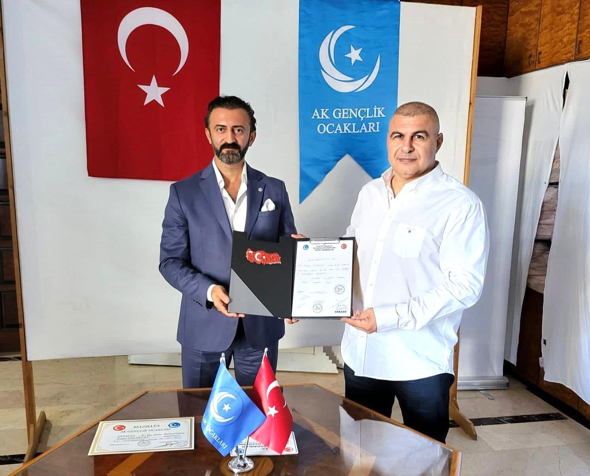 Ak Gençlik Ocakları Antalya İl Başkanı Esenkurt oldu