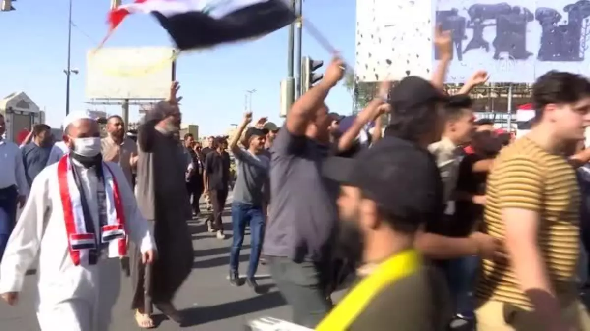 Bağdat'ta Sadr yanlısı bir grup Yeşil Bölge'yi bastı (1)