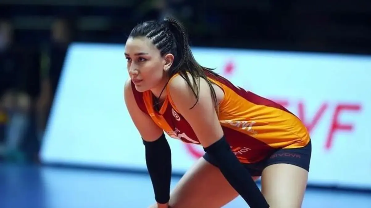 Popüler voleybolcu Hande Baladın, Galatasaraylı futbolcuya aşık mı oldu?