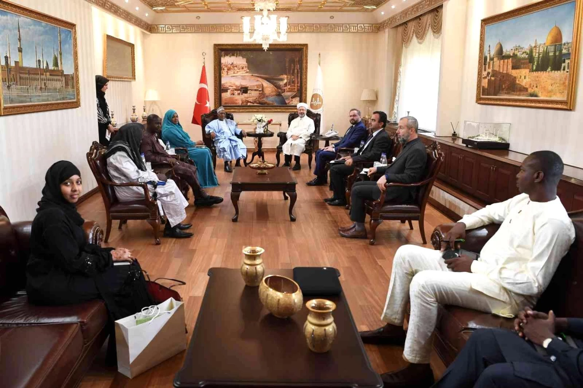 Diyanet İşleri Başkanı Erbaş, Nijer heyeti ile bir araya geldi