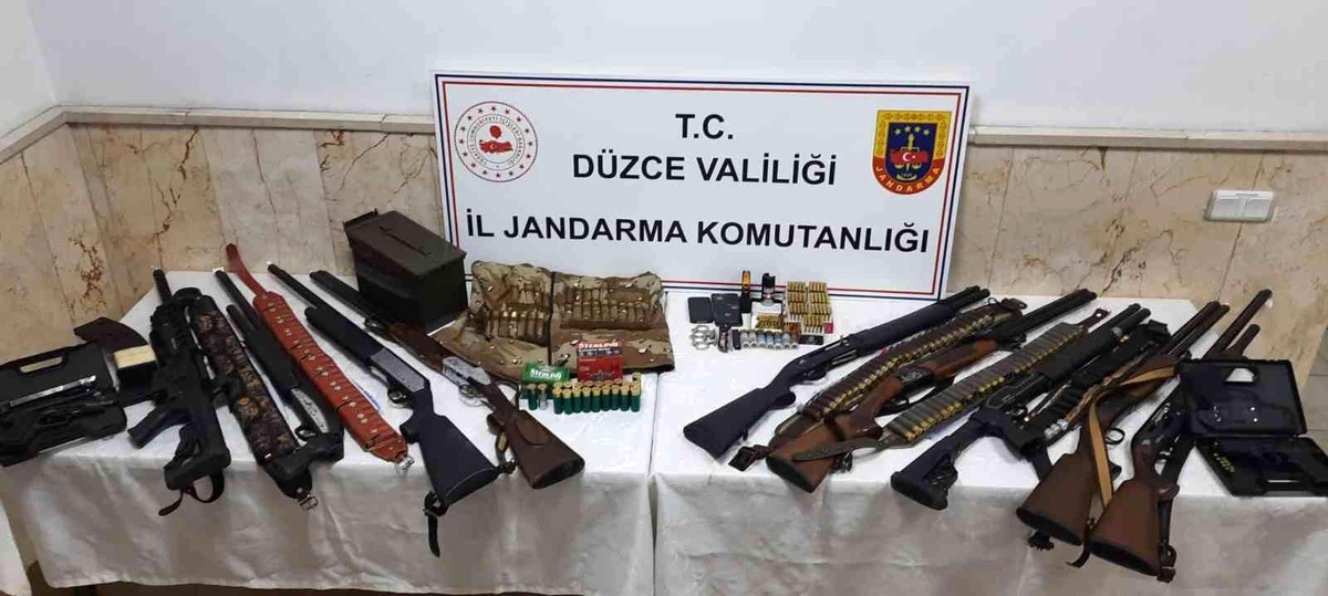 Düzce\'de 3 kişinin öldüğü olayda 10 gözaltı