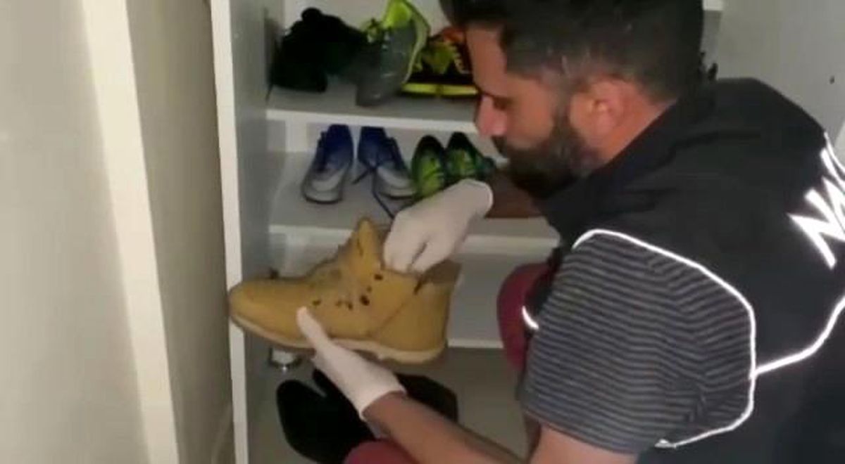 Elazığ\'da ayakkabı içerisine zulalanmış uyuşturucu ele geçirildi: 2 gözaltı