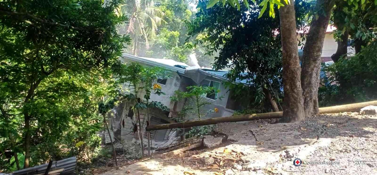 Filipinler\'de 7 büyüklüğünde deprem: 4 ölü
