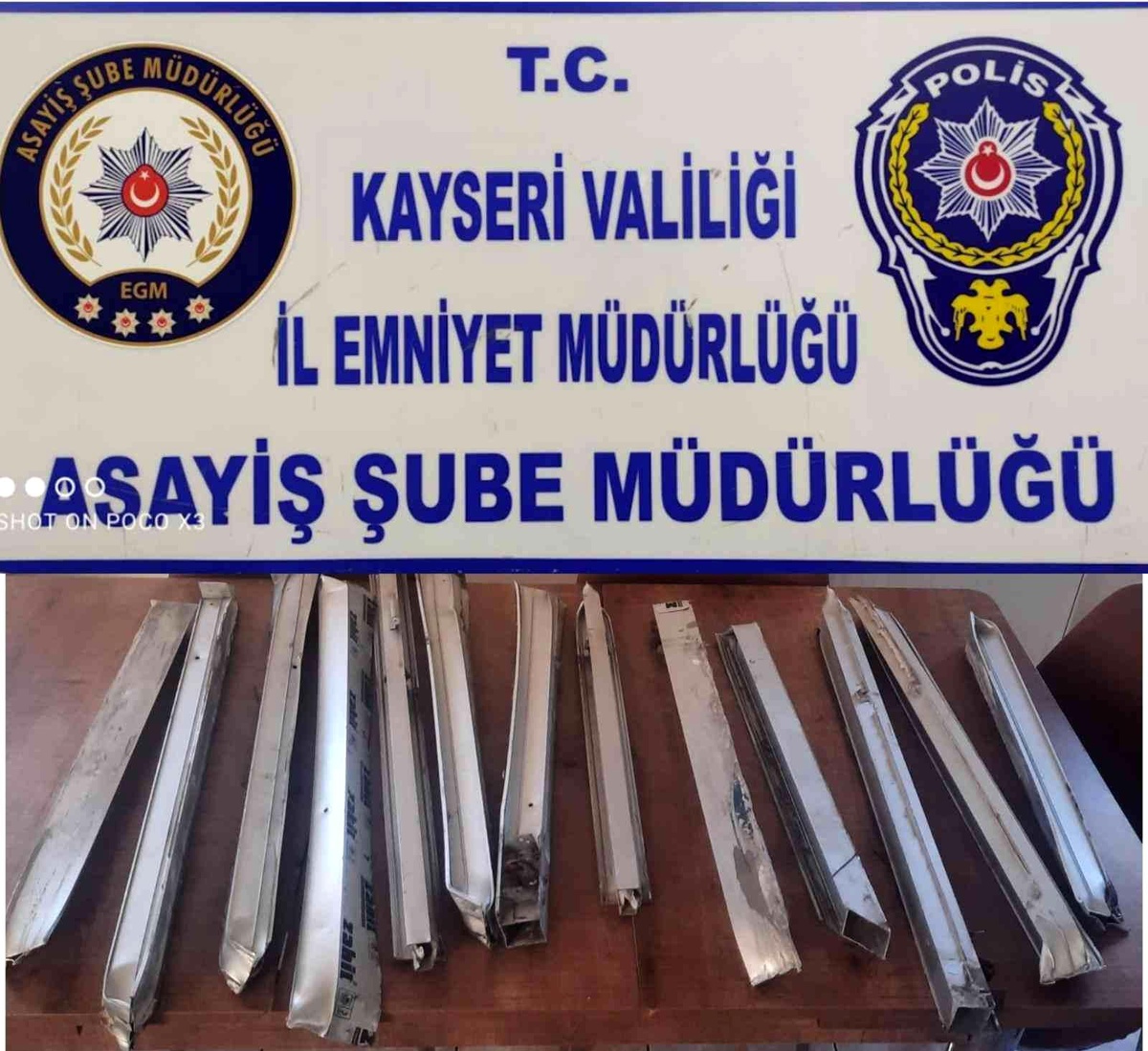 İşyerinden hırsızlık yapan şahıslar polisten kaçamadı