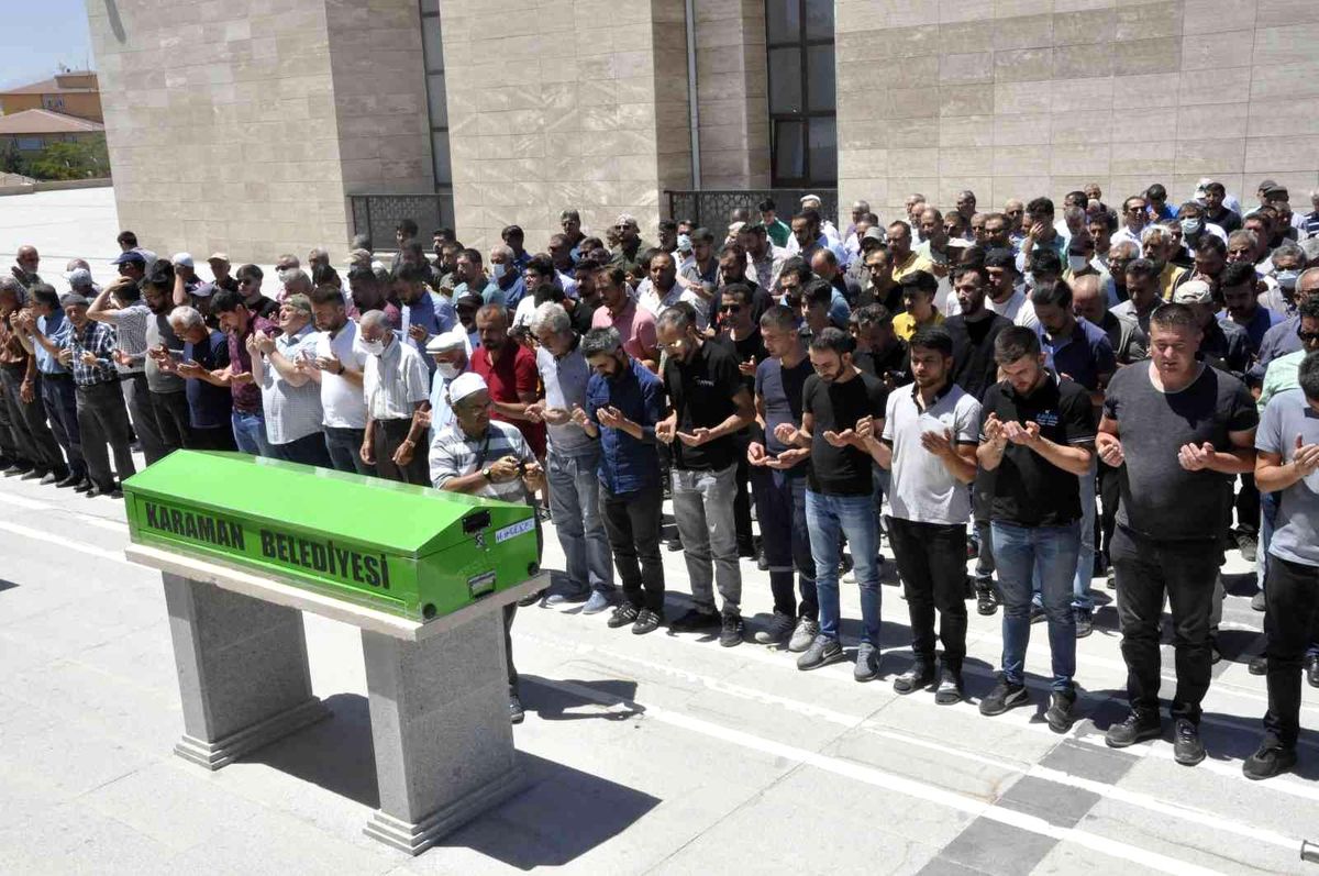 Karaman'da forkliftin devrilmesi sonucu hayatını kaybeden operatör toprağa verildi