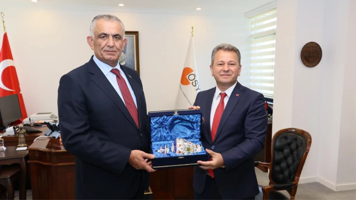 KKTC Milli Eğitim Bakanı Çavuşoğlu, ÖSYM Başkanı Aygün\'ü ziyaret etti