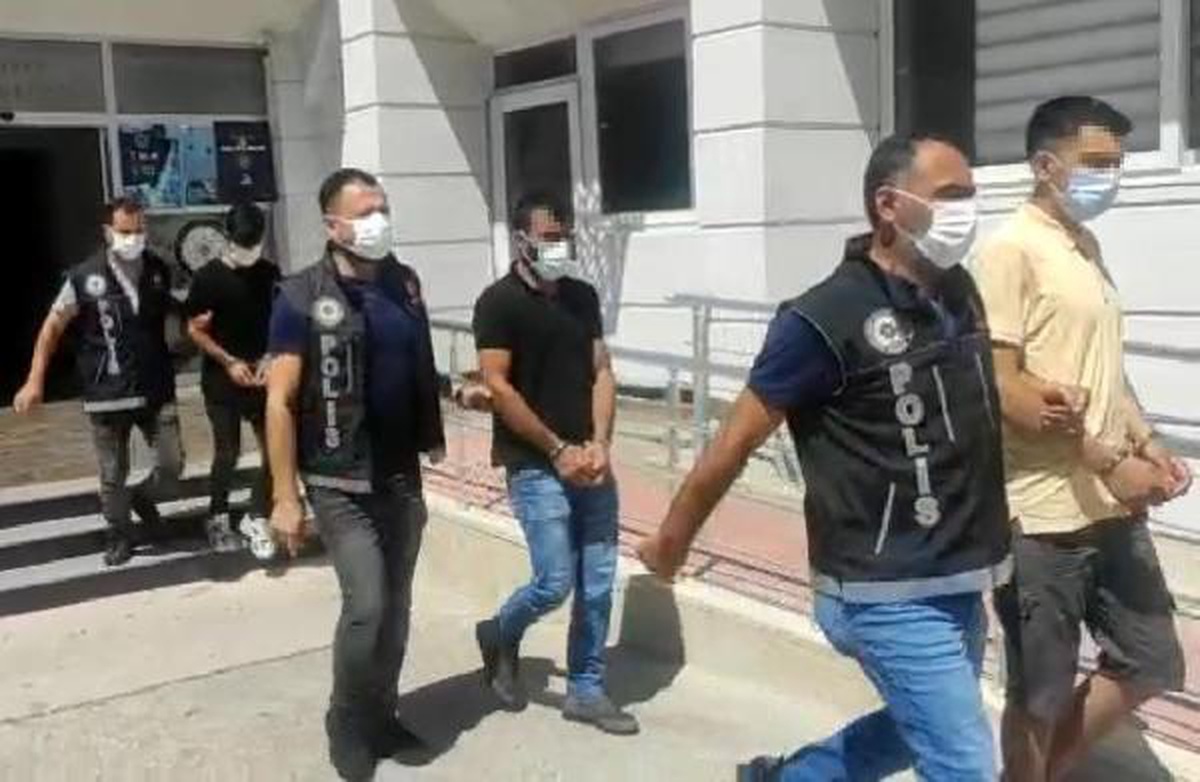 Motosikletten çıkan 2 kilo eroine 2 tutuklama